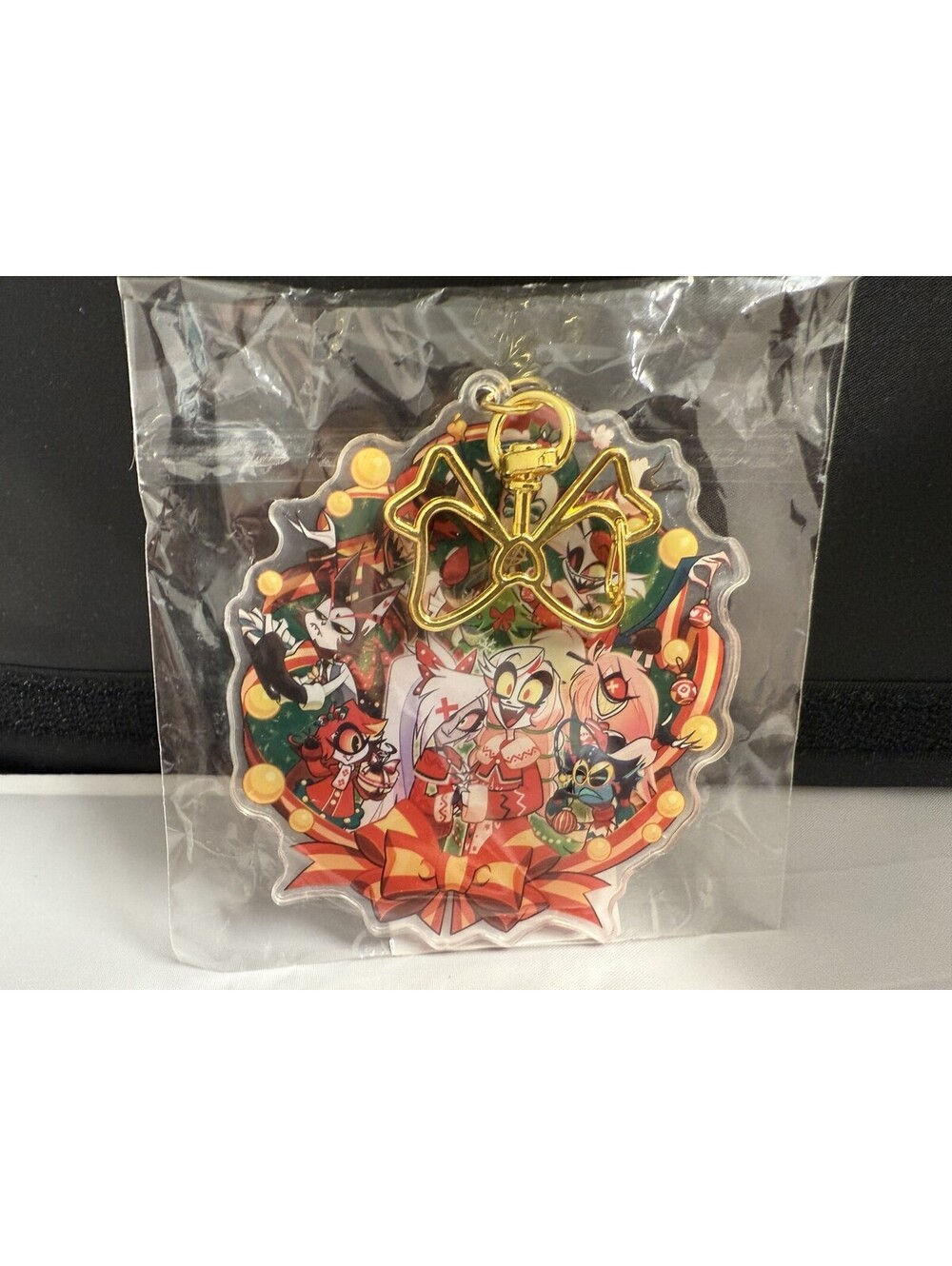 Hazbin Hotel Holiday Christmas Wreath Acrylic Keychain Charlie Alastor Sealed